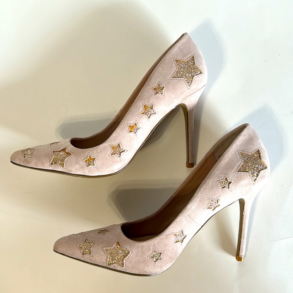 Betsey Johnson Pink Star Heels - Picture 12 of 13